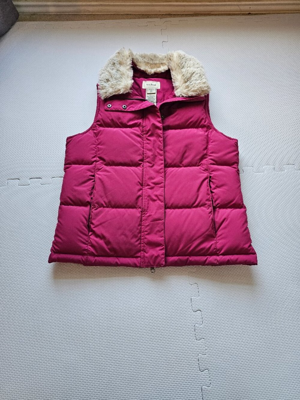 L.L.BEAN Down vest with removable neck liner women's size XS